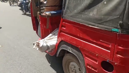 Dead Body In Auto Rickshaw.